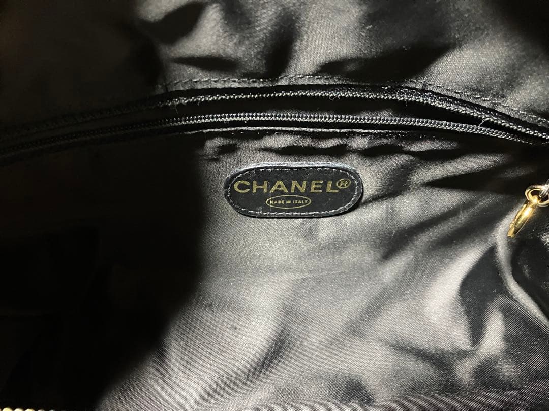 CHANEL ボストンバック肩紐付き