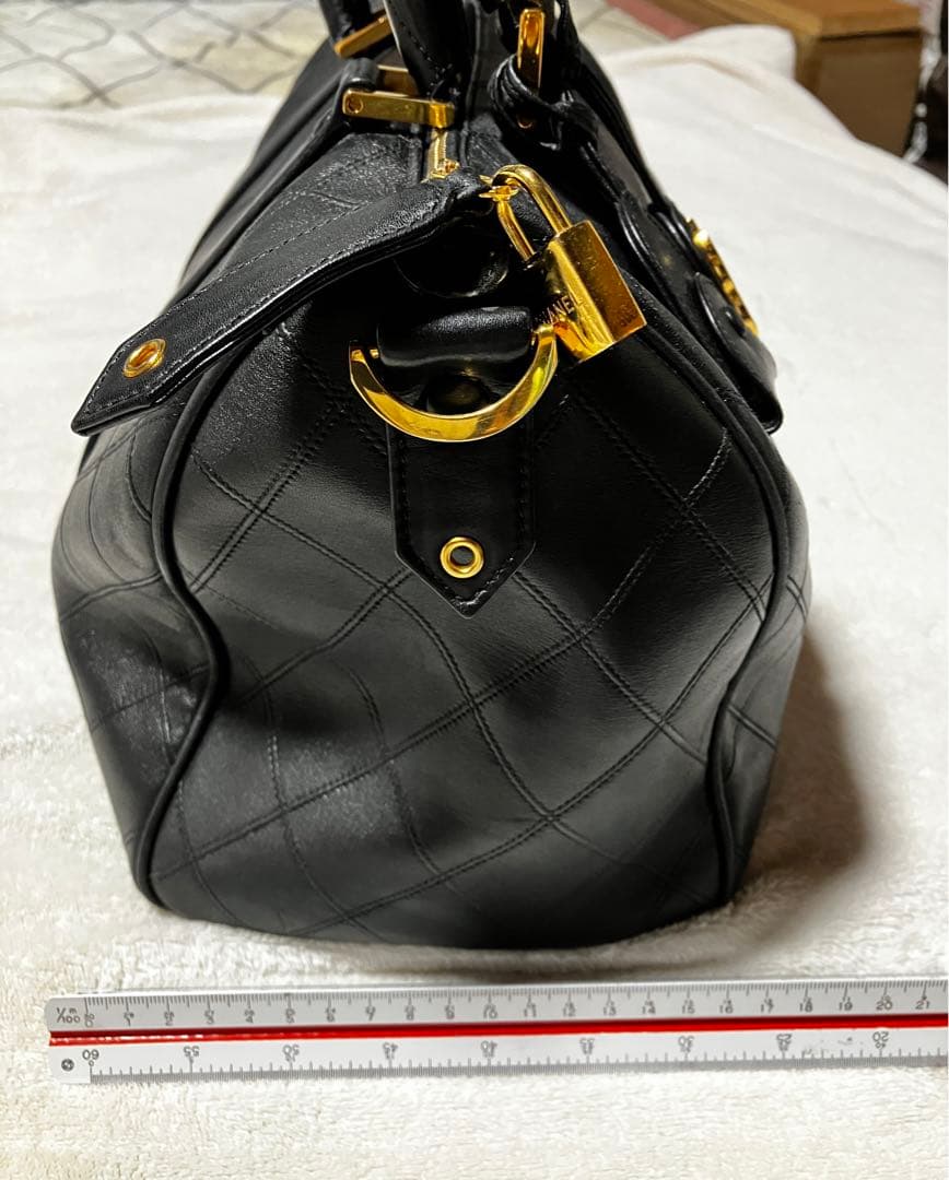 CHANEL ボストンバック肩紐付き
