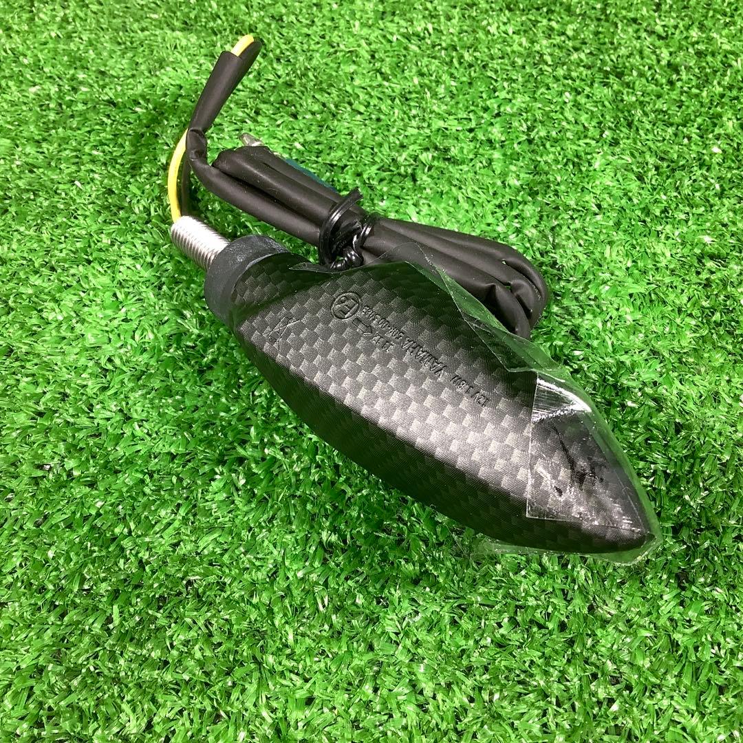 ヤマハ　カーボンウインカー　新品　ワイズギア　YZF-R25　MT-07等