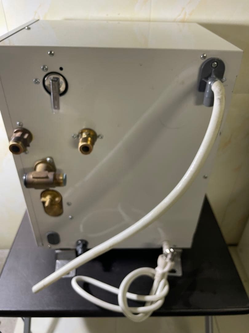 TOTO 小型電気温水器 湯ポット 中古品2021年袋　REW12A1B1H