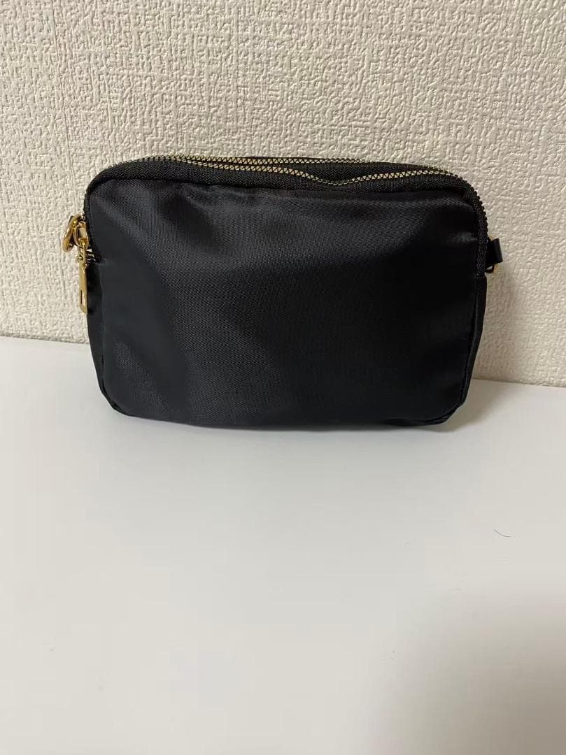 PRADA ナイロン ミニショルダーバッグ ブラック d