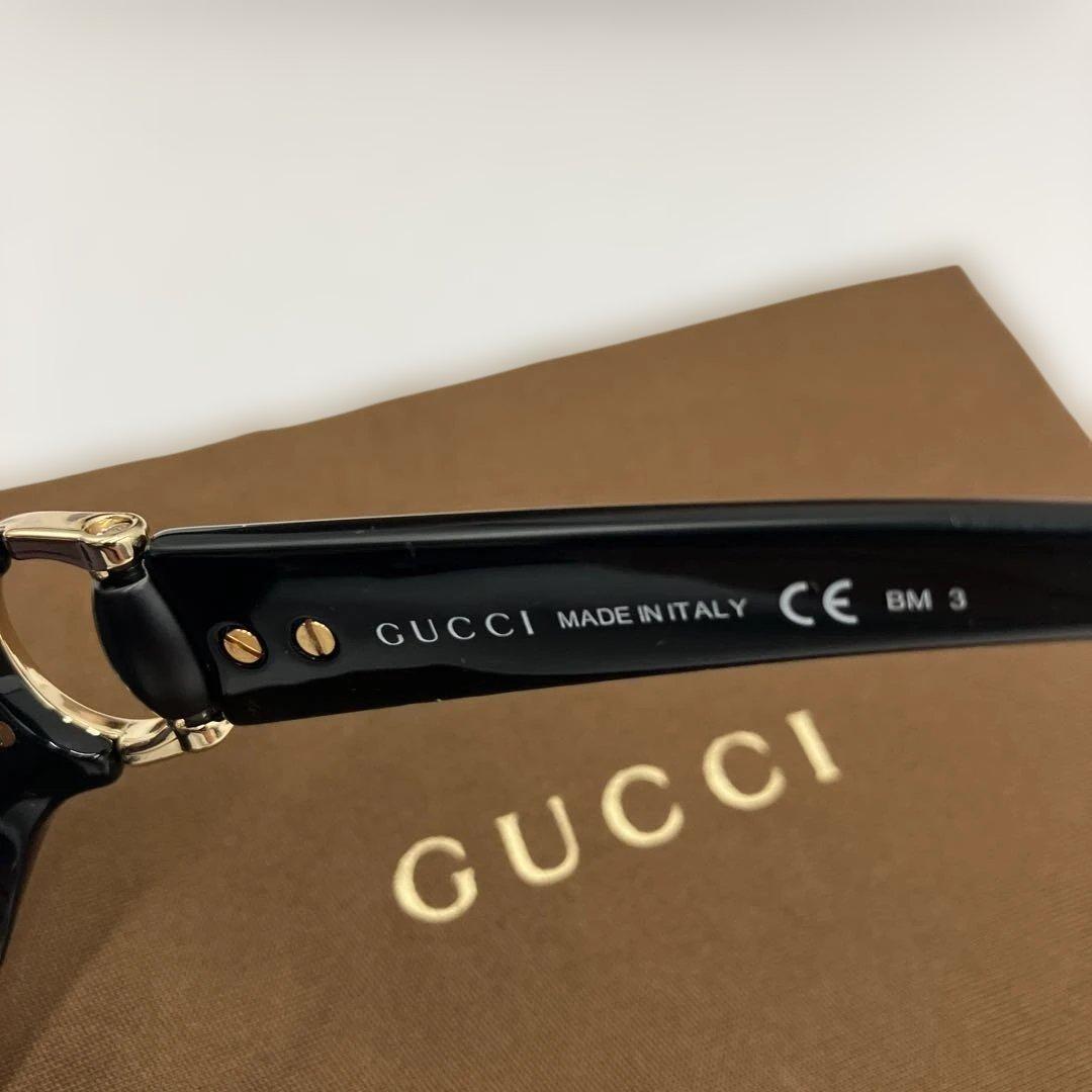 GUCCI ケース付き イタリア製 ブラックサングラス レディース