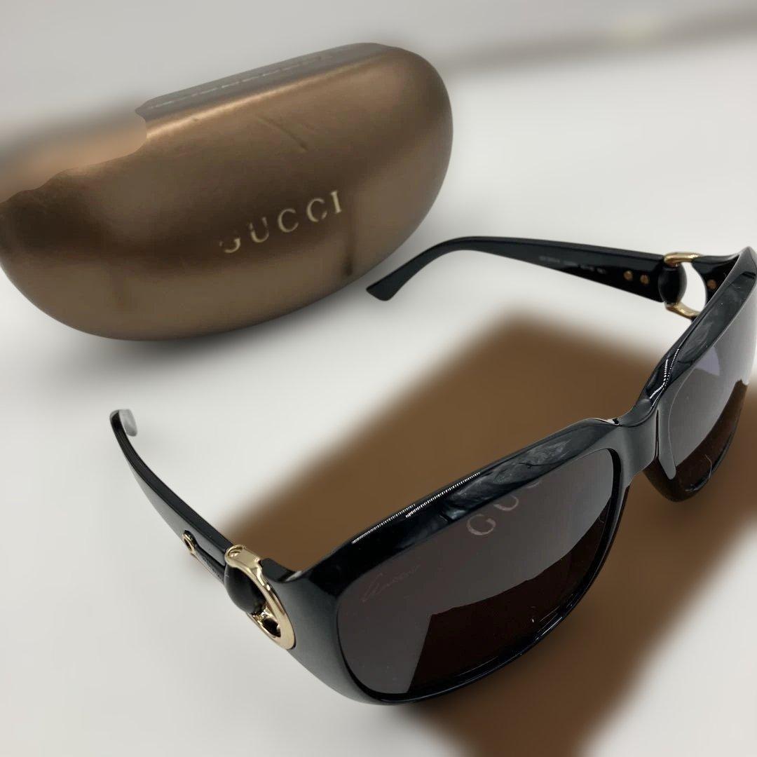 GUCCI ケース付き イタリア製 ブラックサングラス レディース