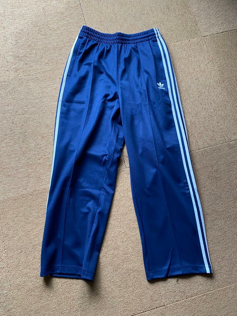 アディダス adidas ファイヤーバード バギーフィット トラックパンツ