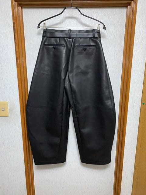 1 新品同様 26ss sacai Faux Leather Pants