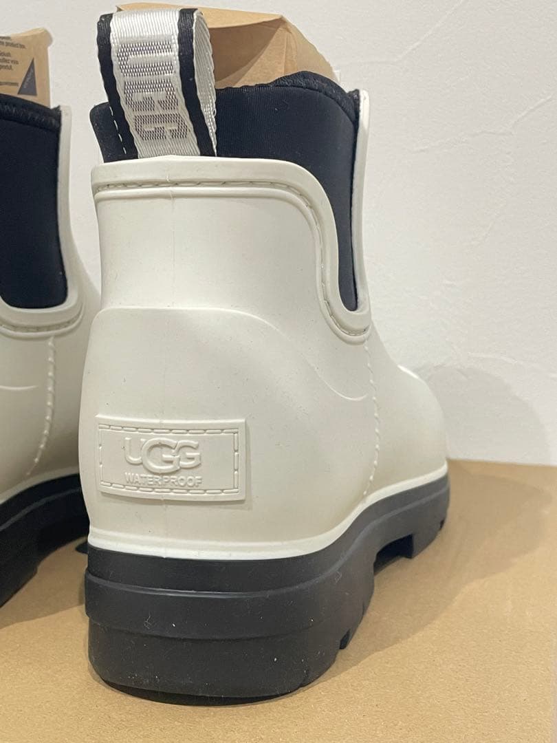 【新品25.0】UGG W DROPLET ホワイト レインシューズ