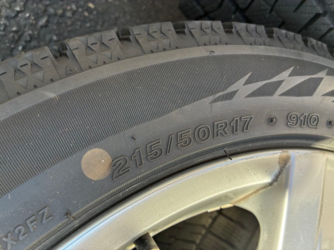 1本価格、4本購入限定⭐︎215/50r17 VRX2 レヴォーグ等に