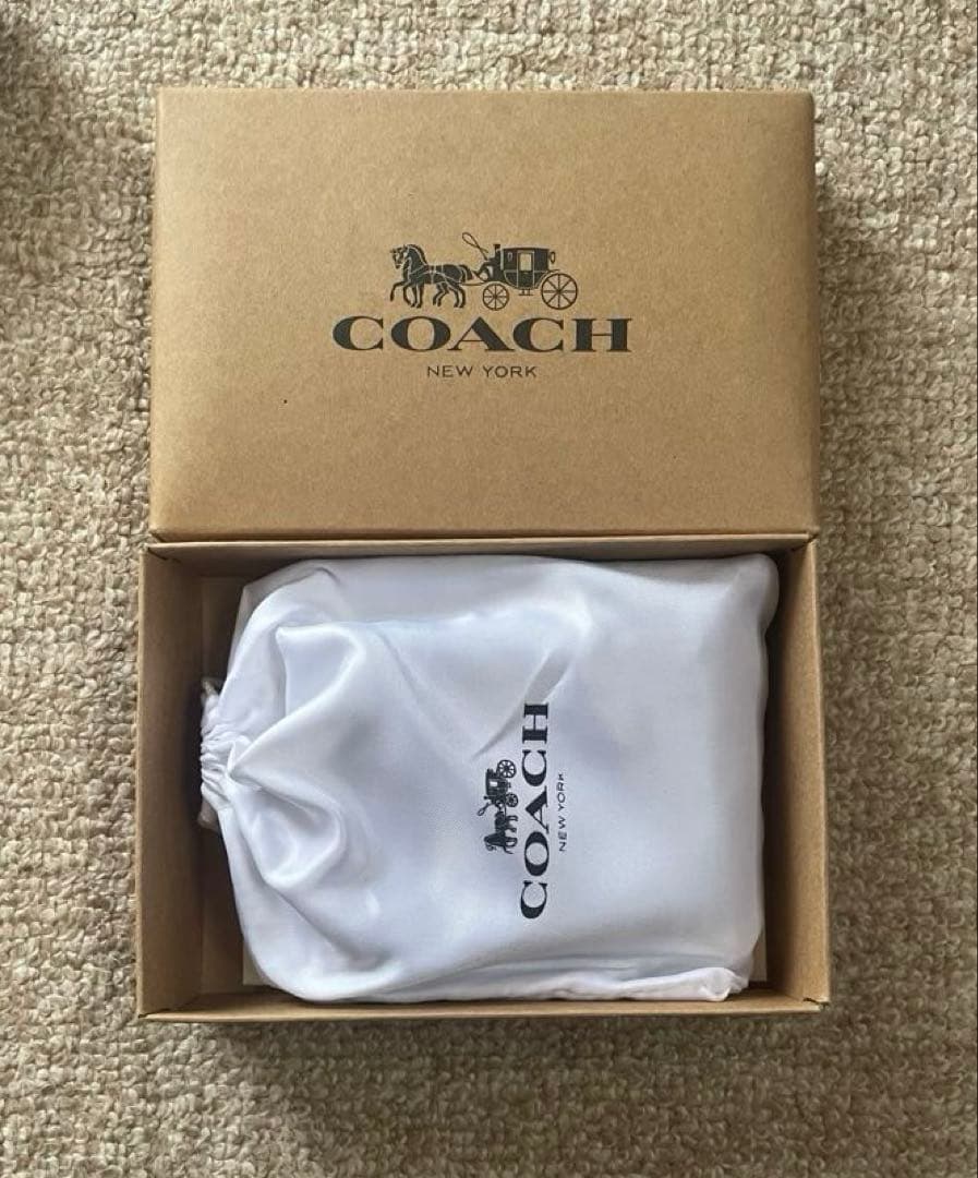 【未使用】COACH ブラック 二つ折り財布