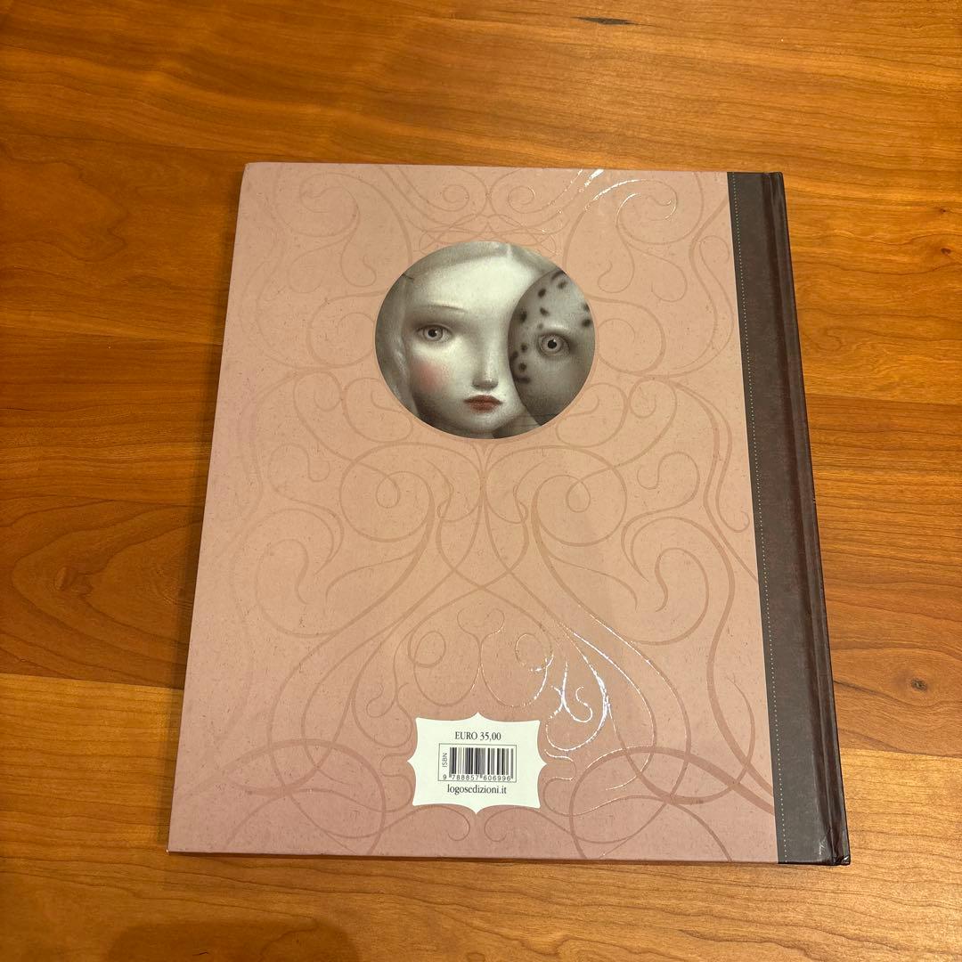 Nicoletta Ceccoli ニコレッタ チェッコリ 洋書
