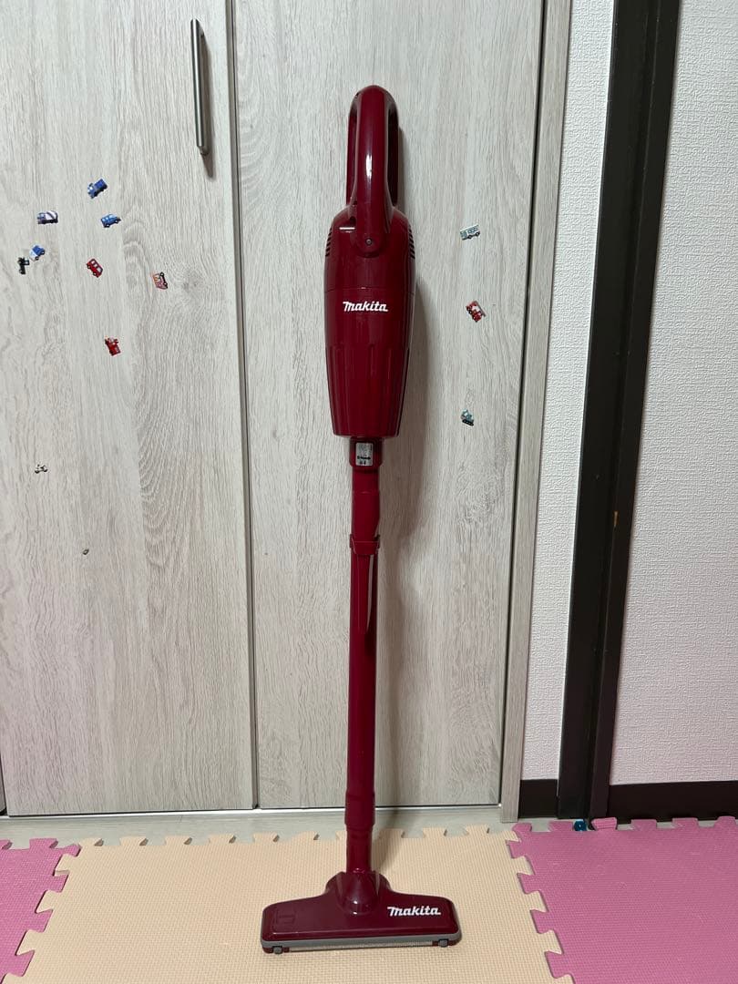 Makita CL110D 充電式クリーナー 赤