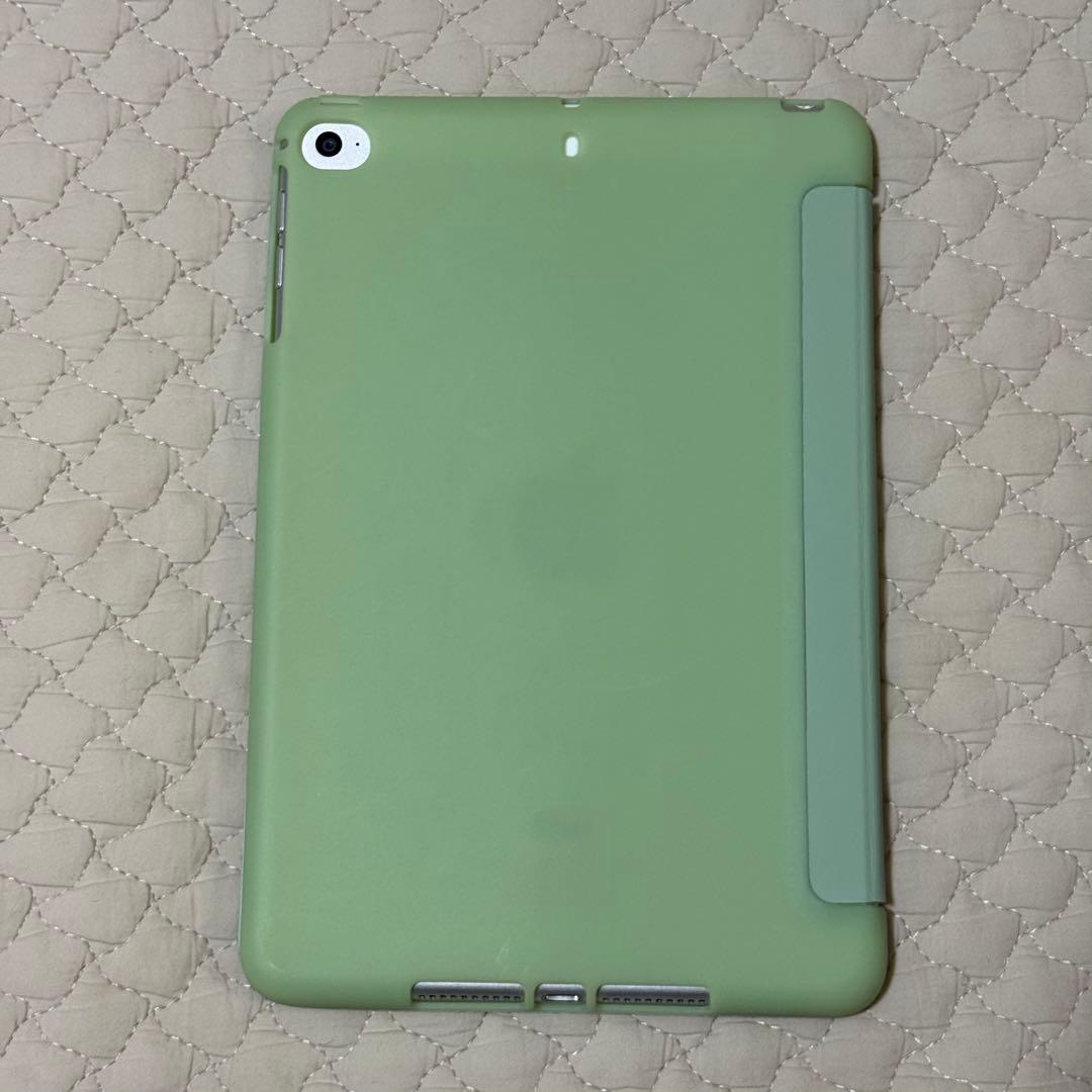 L*c様 iPad mini 4 128GB シルバー（docomo）本体のみ