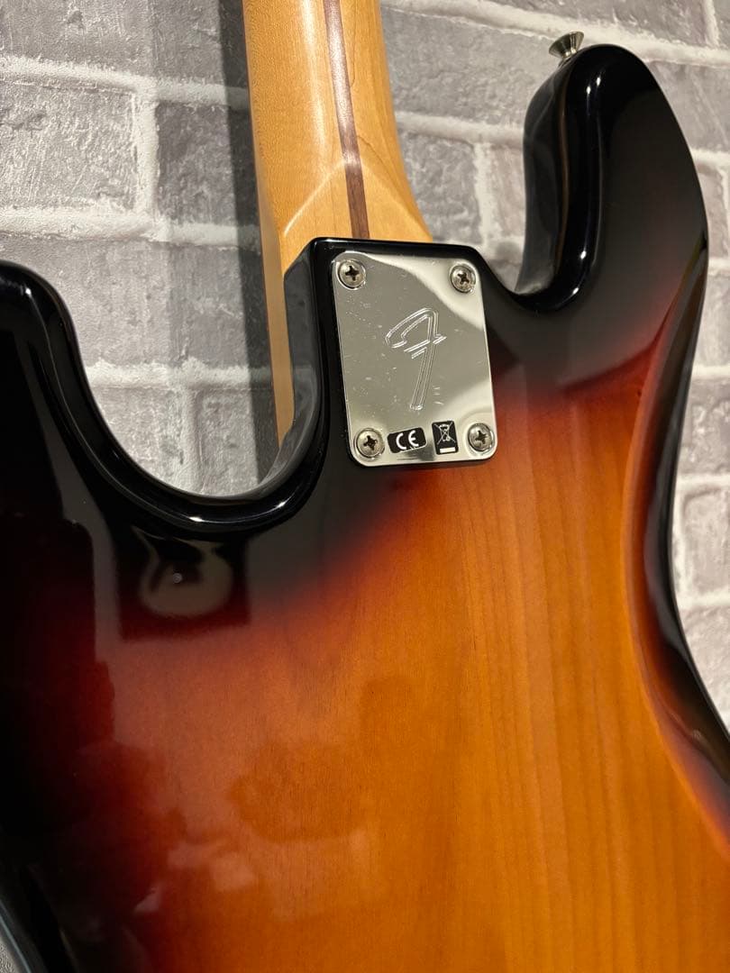 貴重！　Fender Jazz Bass フェンダー　サンバースト 75周年記念