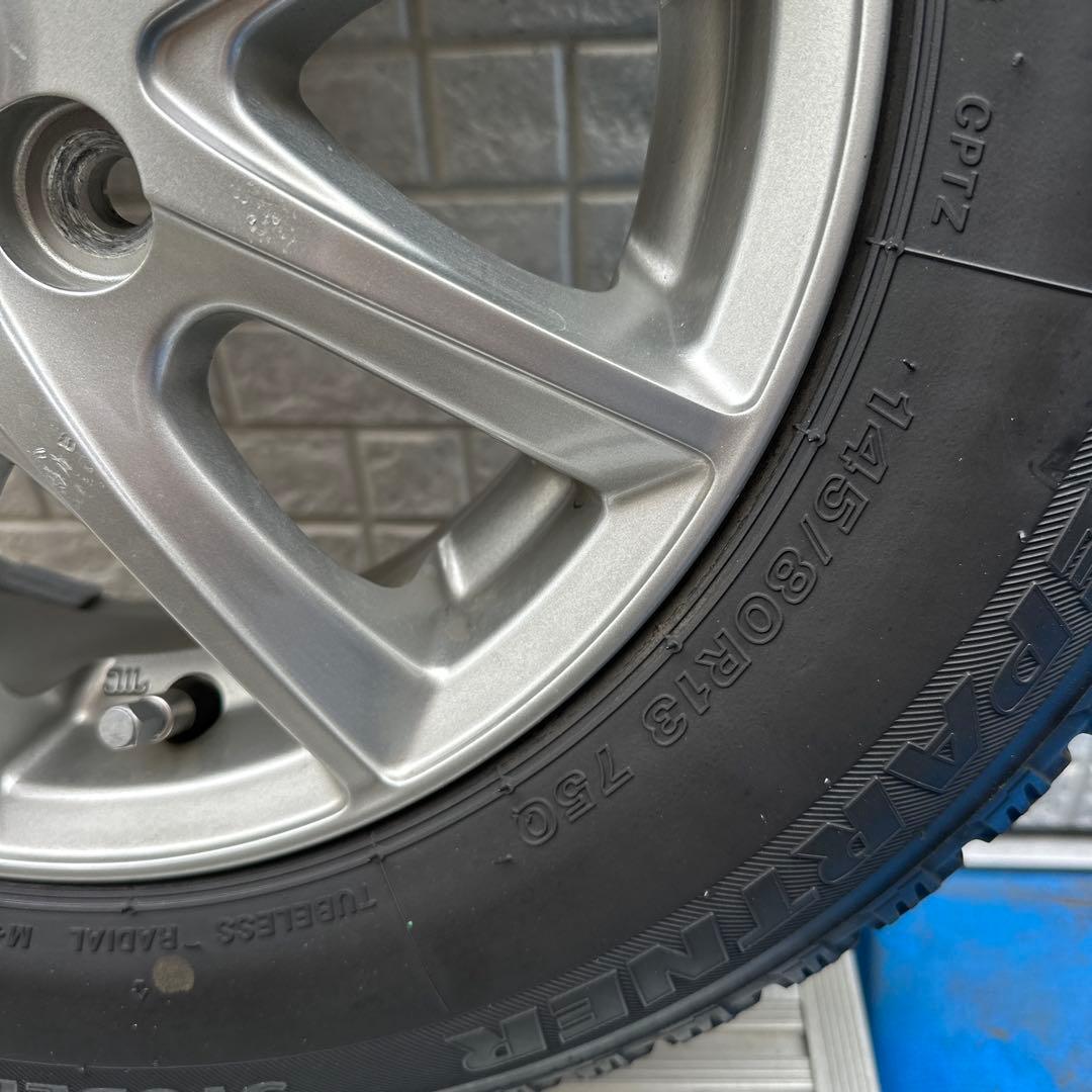 スタッドレスタイヤ 13インチ ホイル付き 145/80R13 4本セット