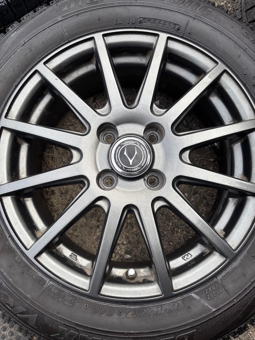 【17年製】VRX 175/65R15 ホイール付スタッドレス4本