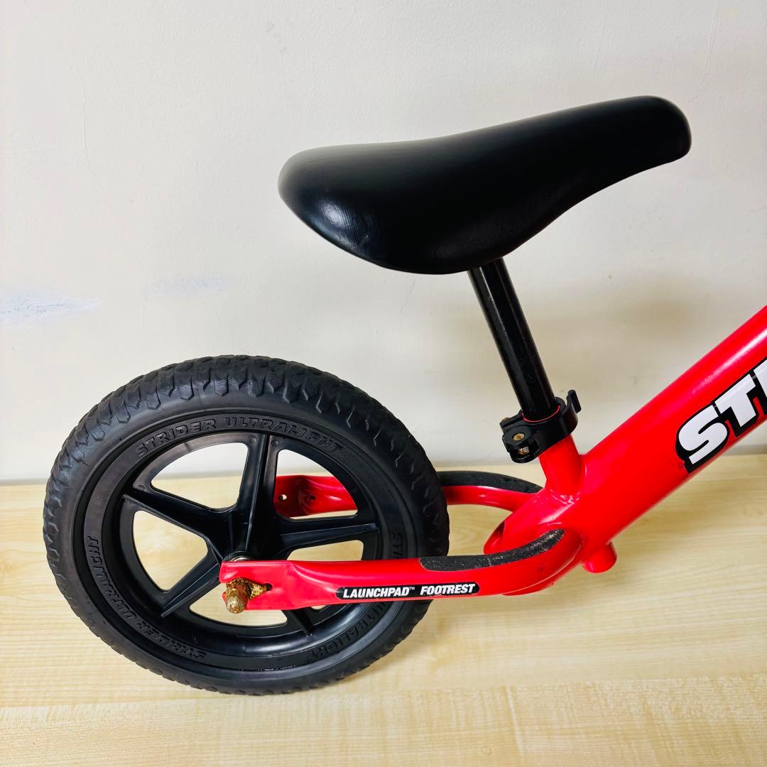 【希少品】STRIDER ストライダー ST-4レッド送料込み　スタンド付き