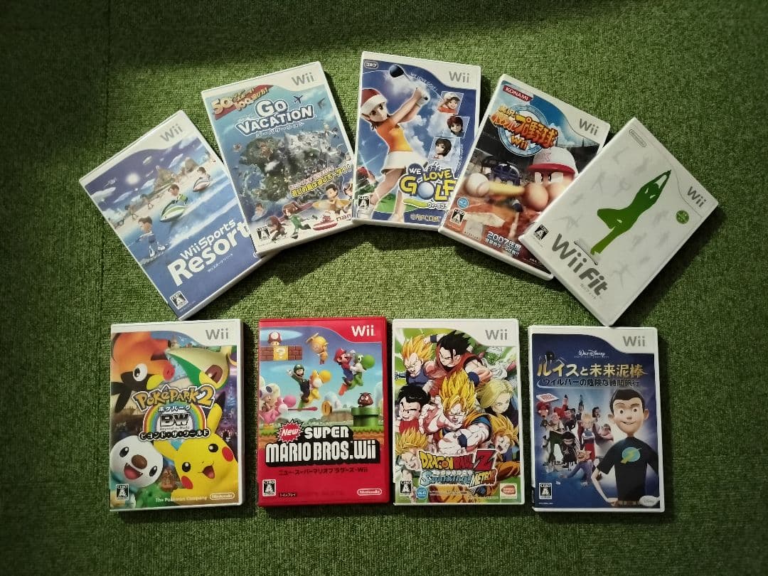 Wii 本体／ソフト9本のセットです。