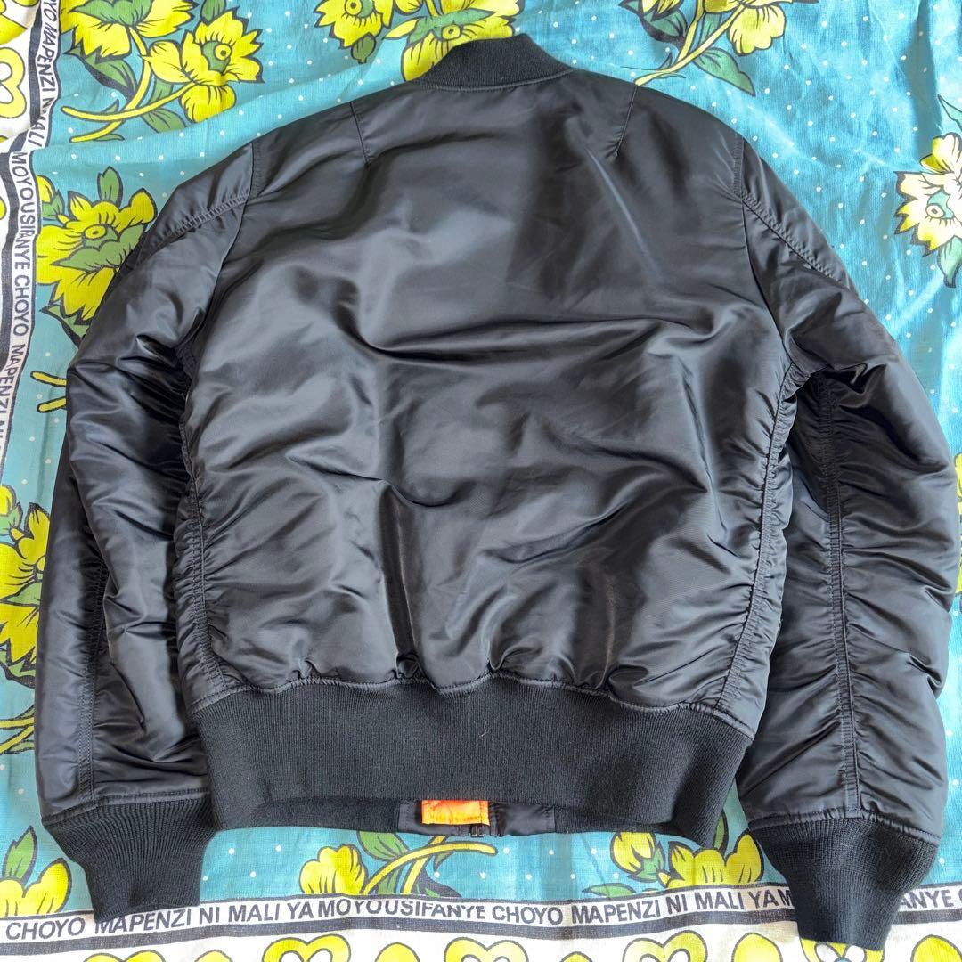 ALPHA INDUSTRIES MA-1 XL ブラック／オレンジ フライト