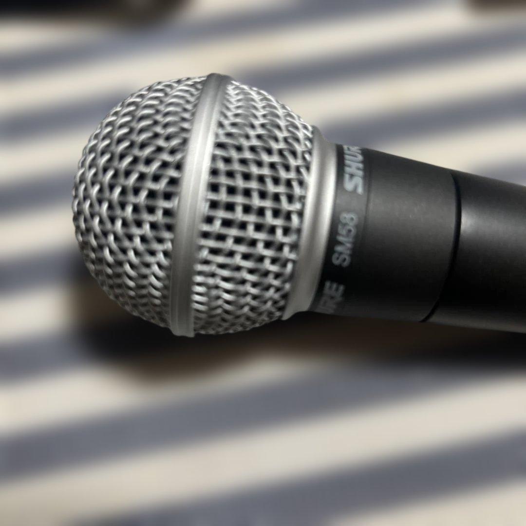 SHURE SM58 ダイナミックマイク　ポーチ付き