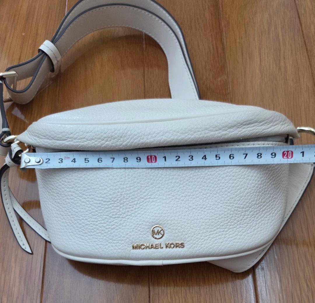 MICHAEL KORS ホワイト ボディバッグ