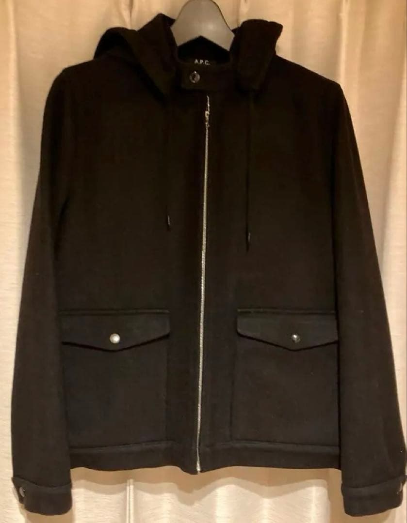 【美品】A.P.Cウール ブラックブルゾン　フード取外し可
