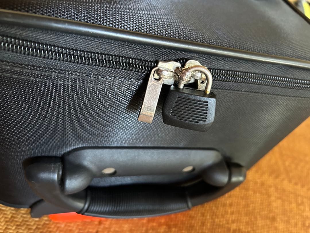 フジパン　ミッフィー　キャリーバック