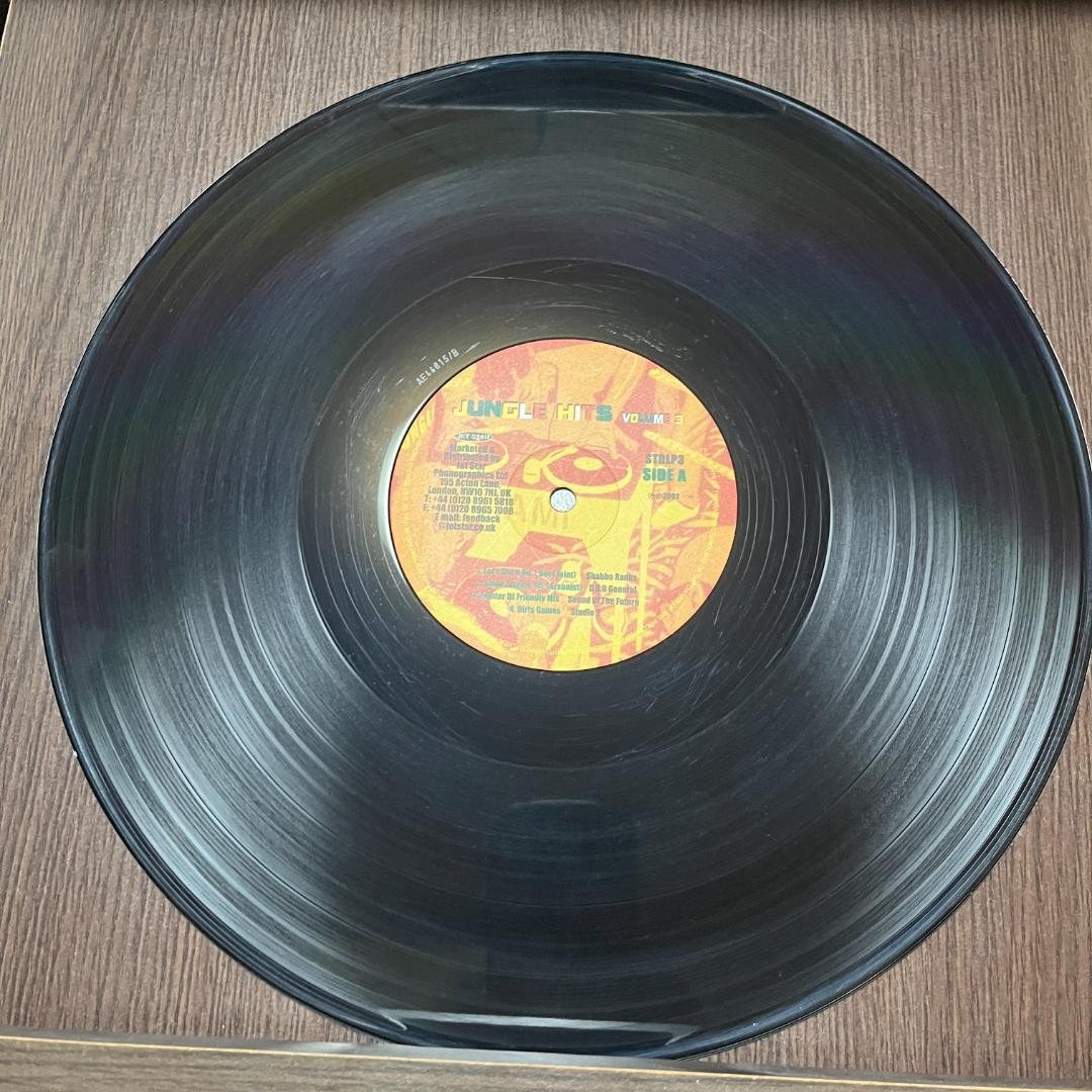 2LP’ Various – Jungle Hits Volume 3