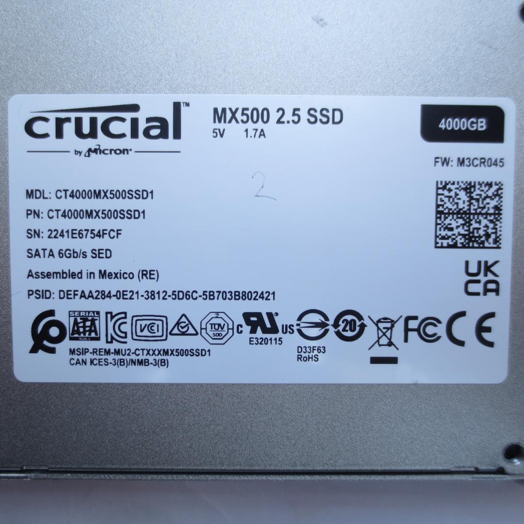 SATA 2.5\" SSD 4TB 中古品