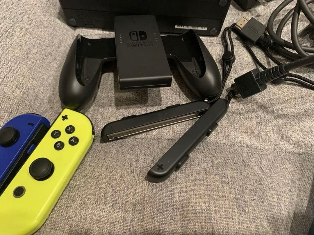 Switch本体　ネオン