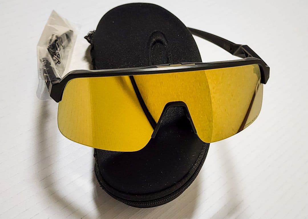 OAKLEY　サングラス　スートロライトエス(美品)