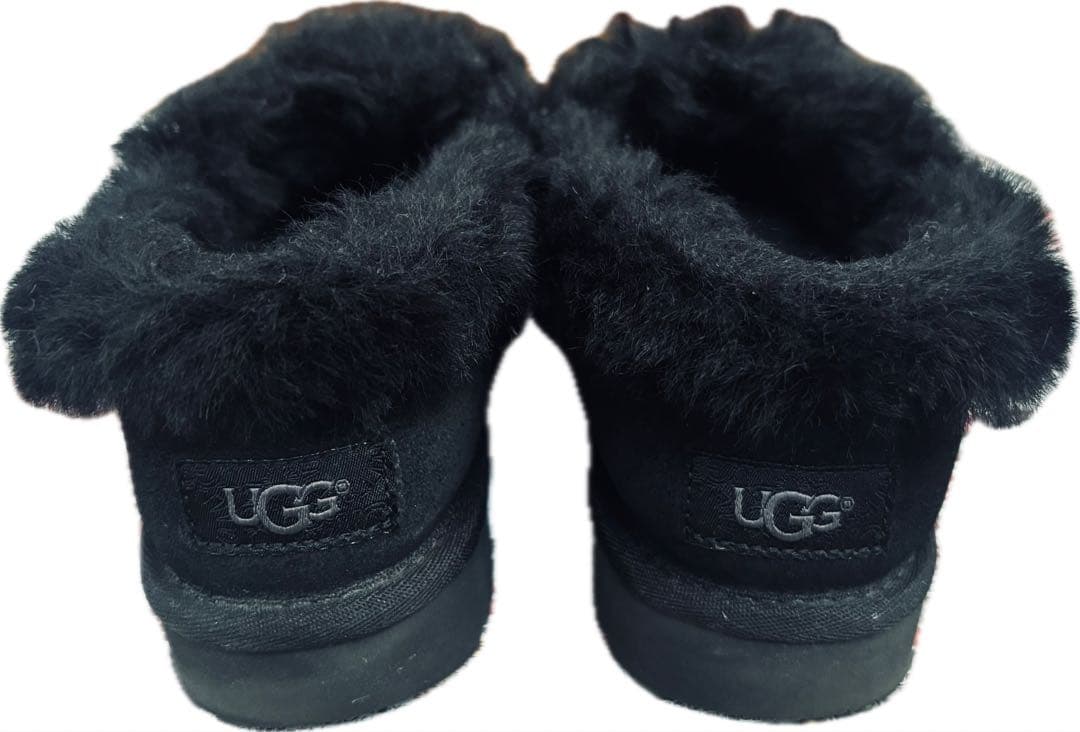 UGG アグ NITA ニタ ムートンスリッポン　ブラック