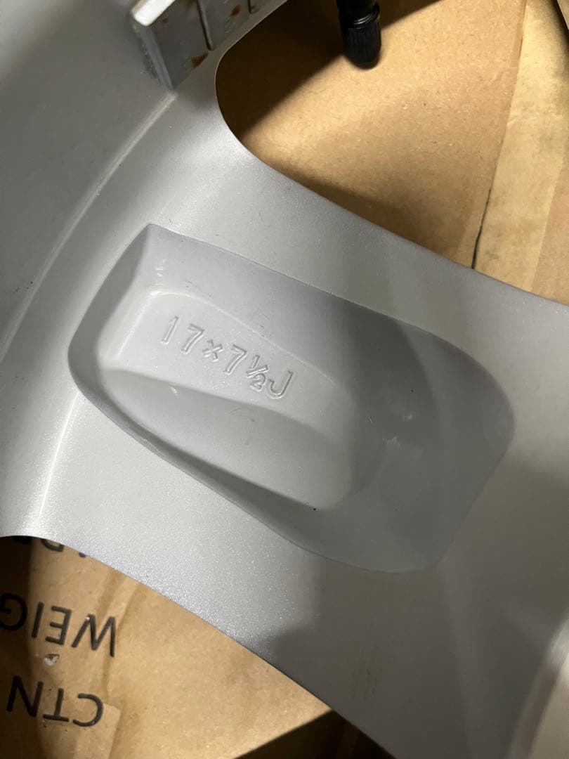 トヨタ　ランクルプラド150系後期　純正ホイール