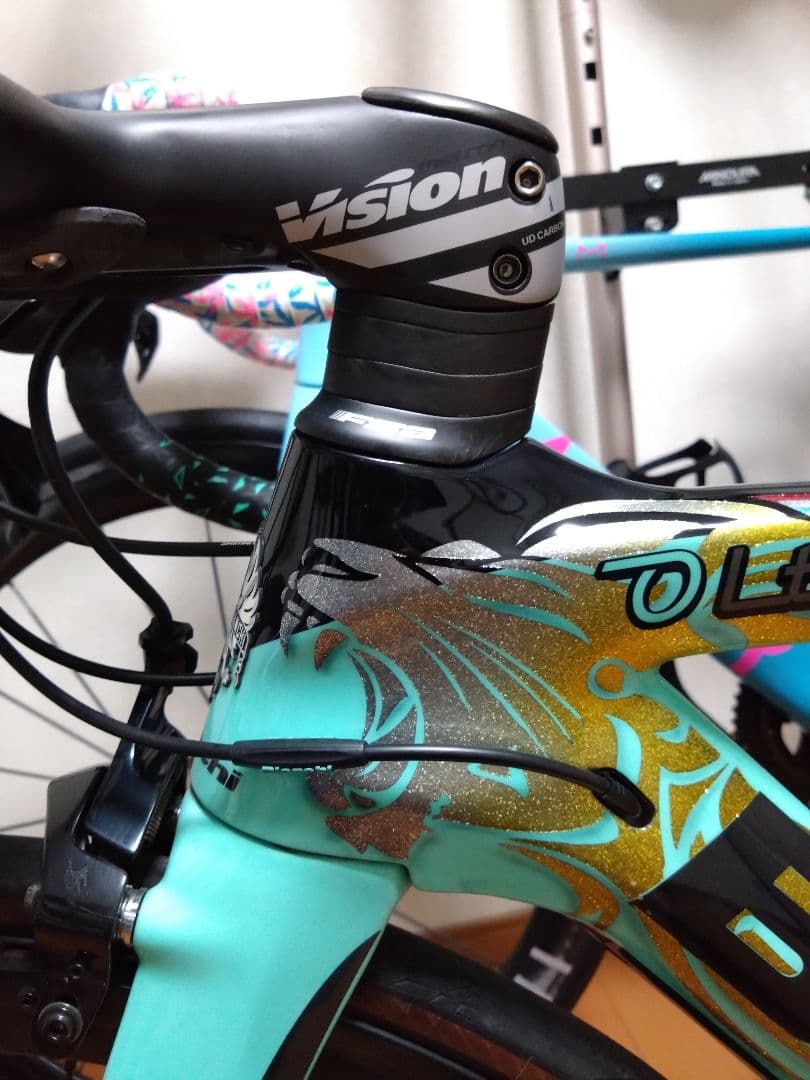 m*u様 Bianchi oltre XR4　フルーネウェーネヘン シグネチャー