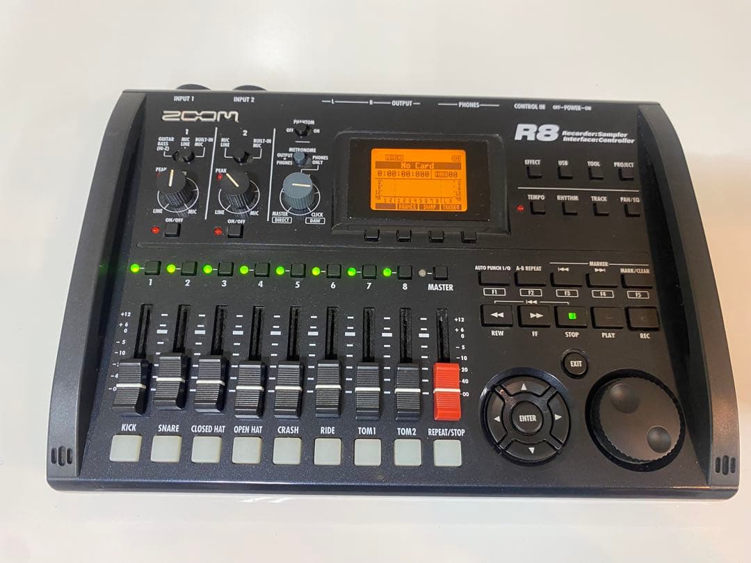 ZOOM R8 マルチトラックレコーダー