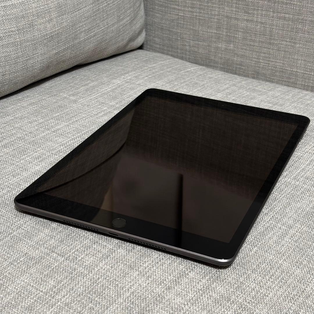 iPad 第7世代 128GB Wi-Fiモデル スペースグレイ