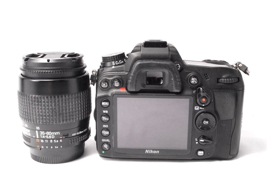 美品✨高速連写＆高画質✨ニコン D7000✨一眼レフカメラ✨人気機種