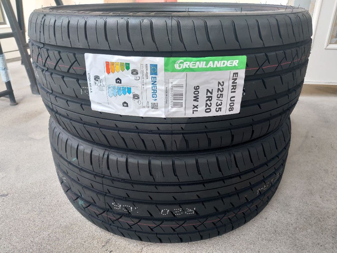 引取り限定GRENLANDER 225/35 ZR20 タイヤ 90W XL