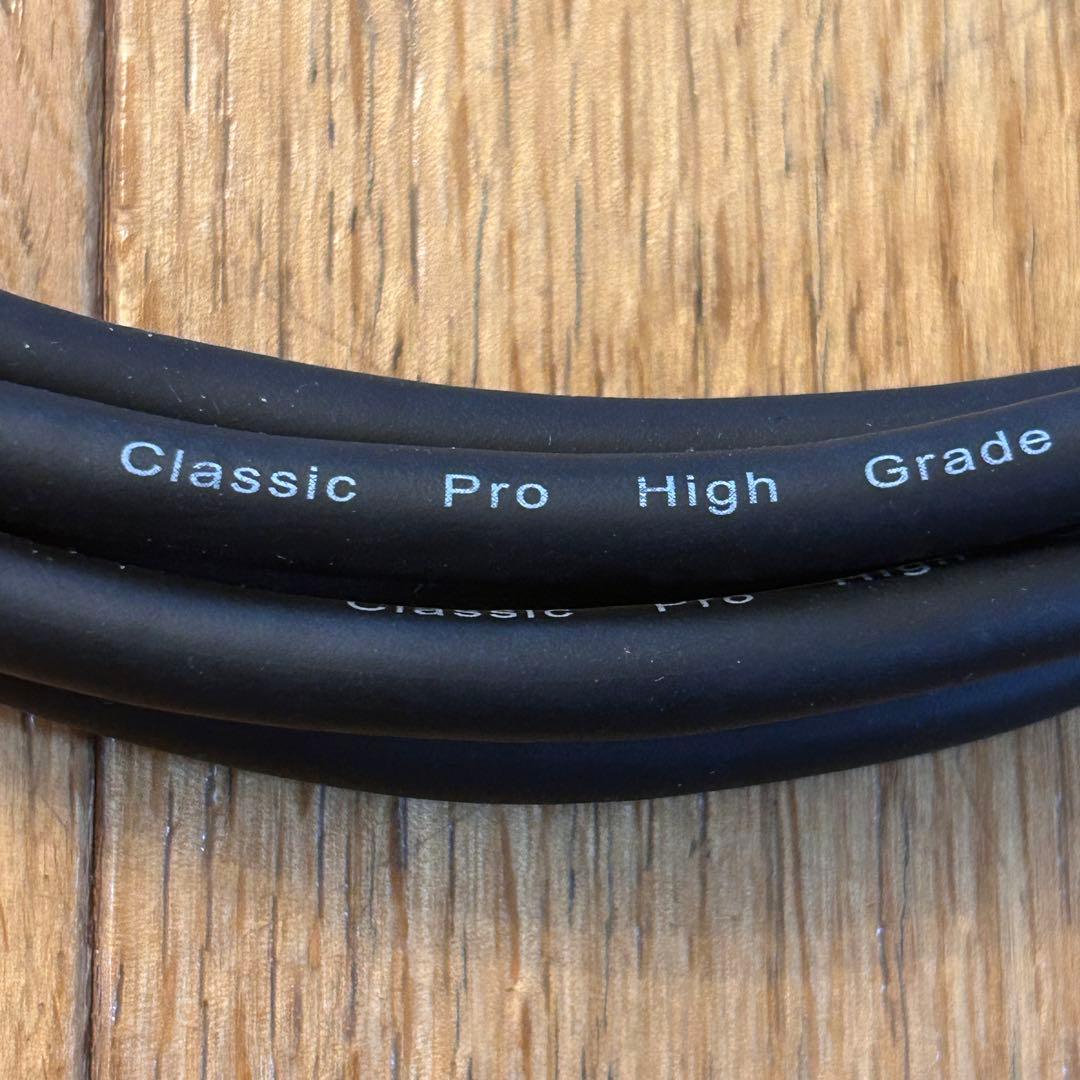 美品　SHURE ダイナミックマイク SM58 と マイクケーブル
