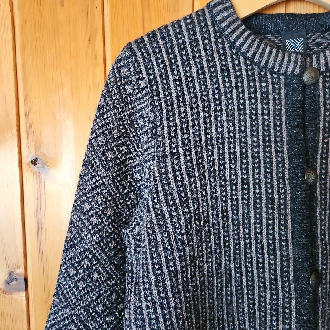 ニットカーディガン　模様編みWool100%　RIINA TOMBERG