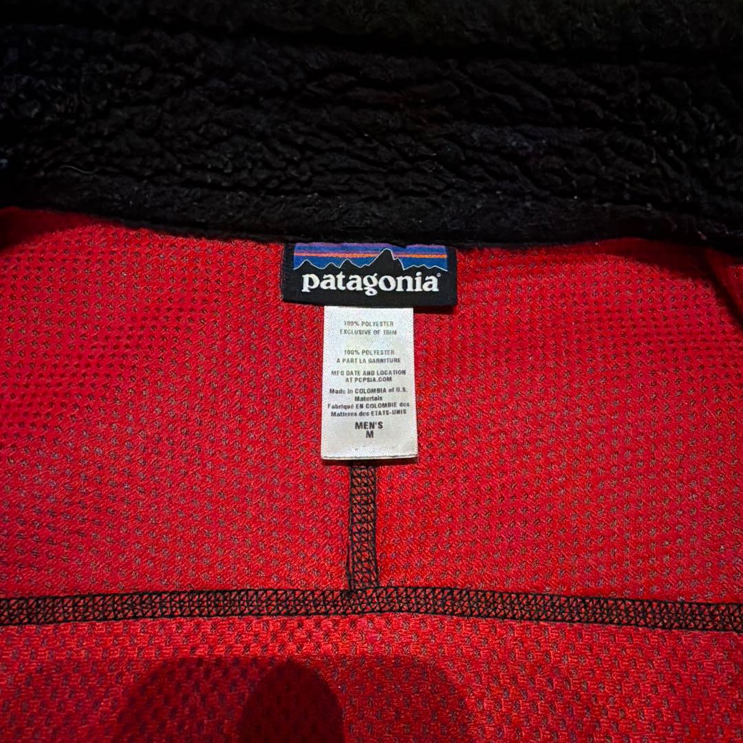 ®*️様 Patagonia ボアフリースベスト 黒/グレー　Mサイズ