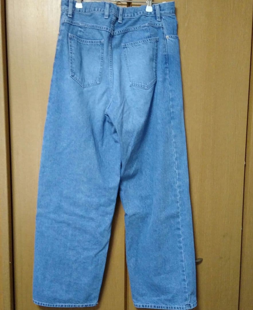 品よく、こなれる新定番のストレートデニム / M　ブルー
