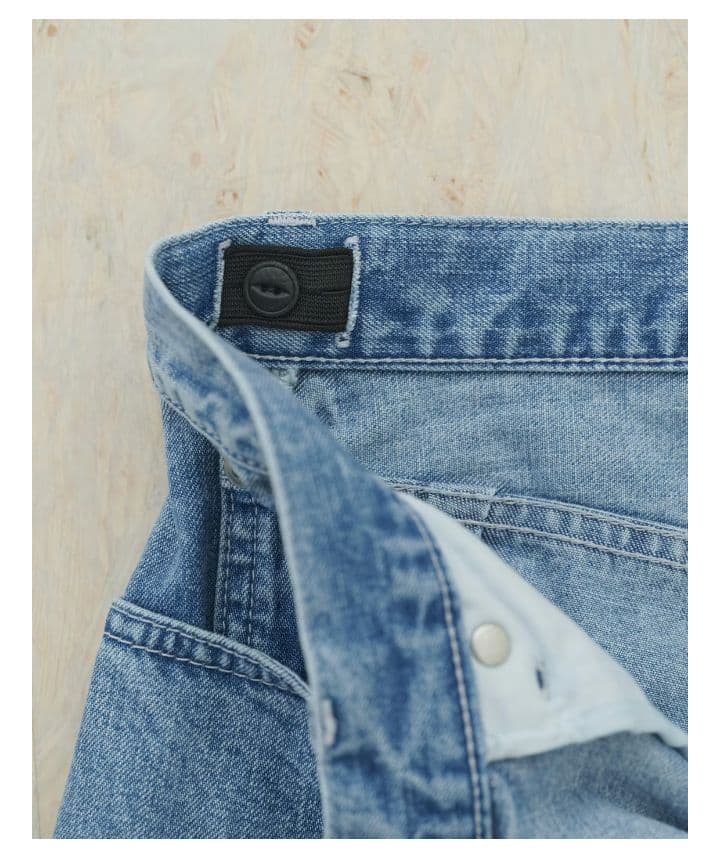 品よく、こなれる新定番のストレートデニム / M　ブルー