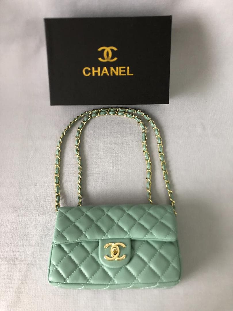 バッグ　ブルー　ハンドバッグ　レザー　ロゴ　ファッション　チェーン 中古品
