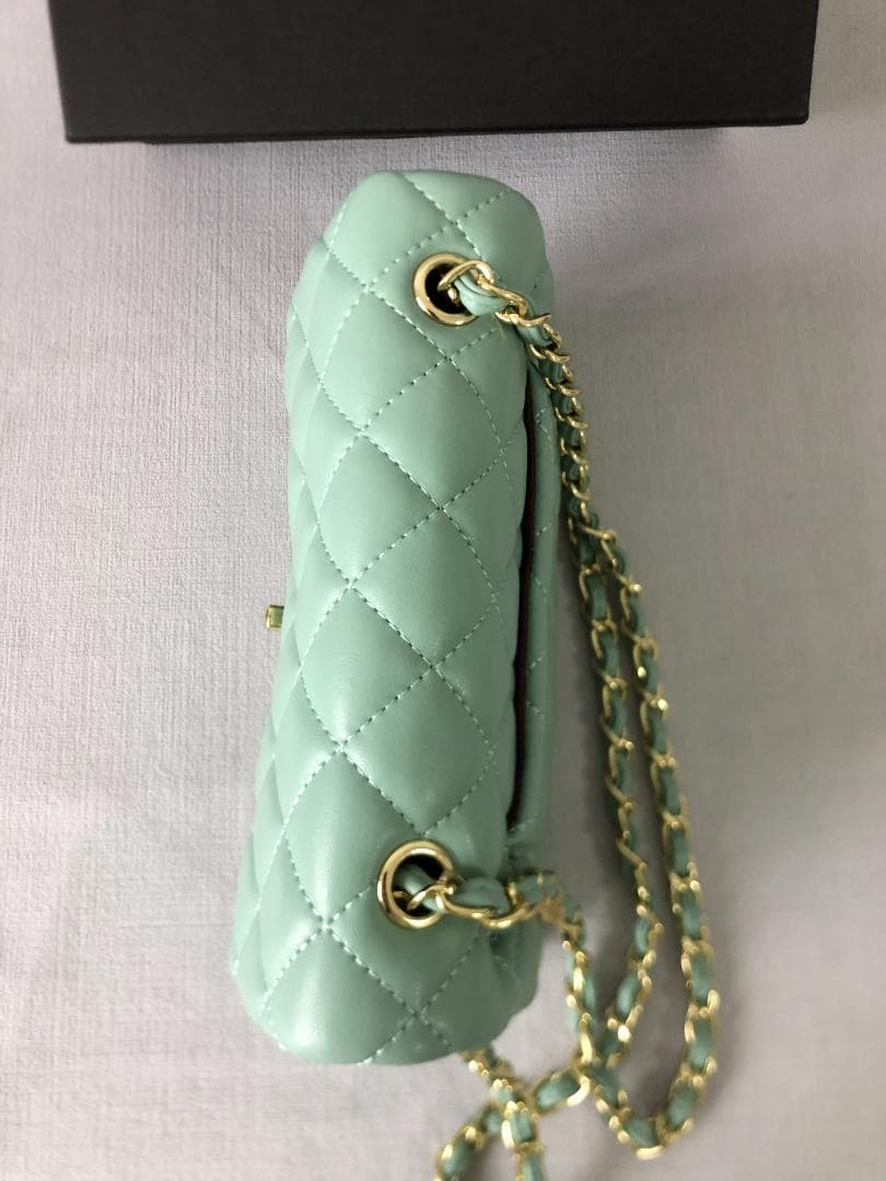 バッグ　ブルー　ハンドバッグ　レザー　ロゴ　ファッション　チェーン 中古品