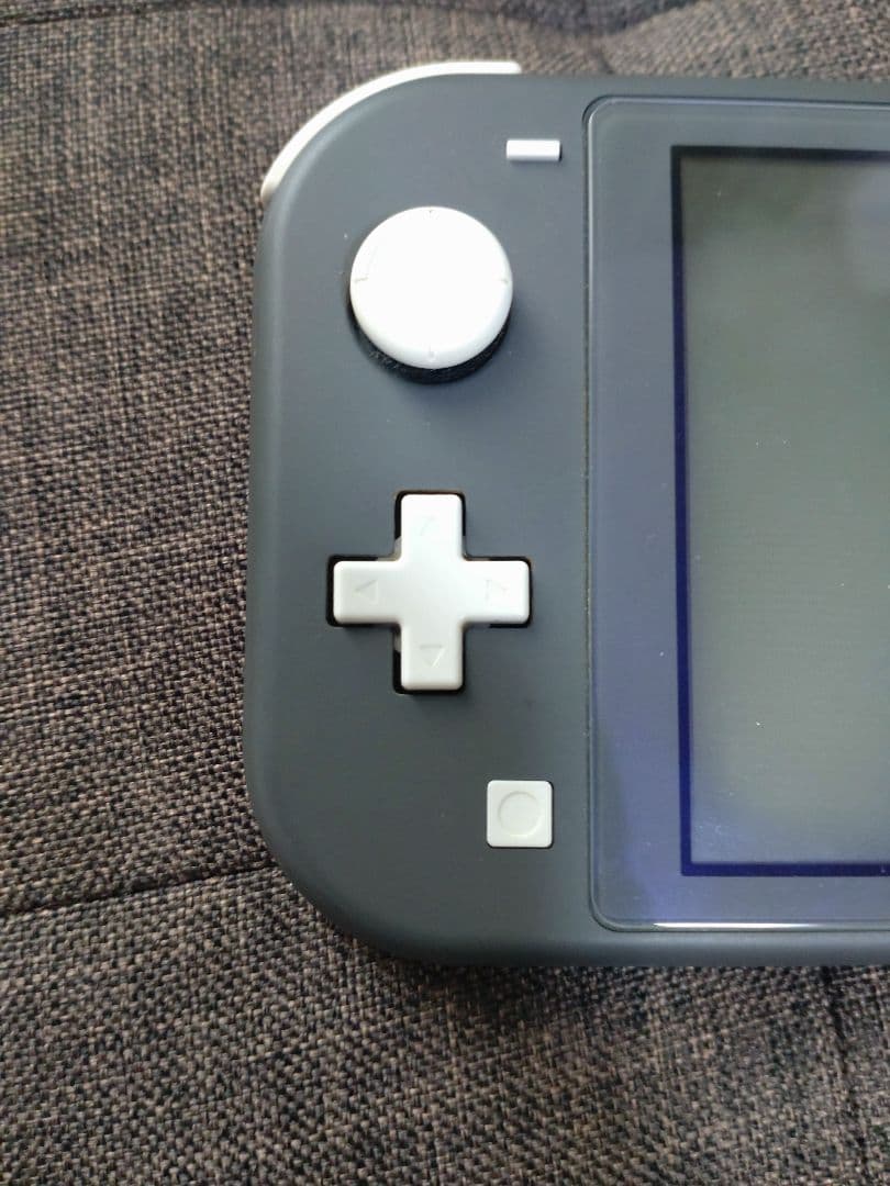 Nintendo　SwitchLite（グレー）