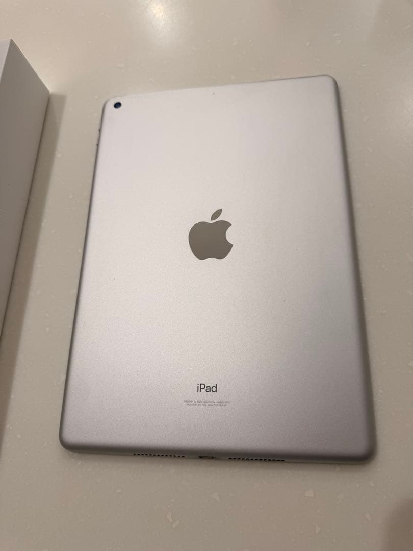 iPad 第9世代 64GB【画面ひびあり】