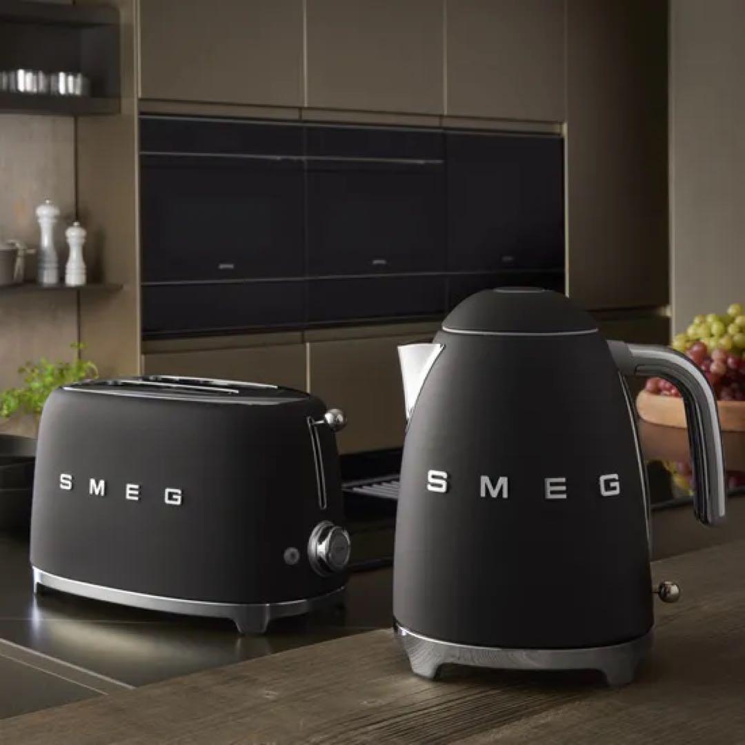 【新品未使用品】SMEG スメッグ ケトル(マットブラック)