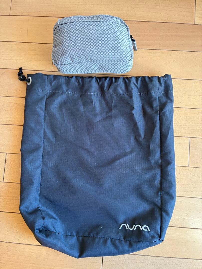 ぽちゃ様 nuna カドルクリック　抱っこ紐　グレー