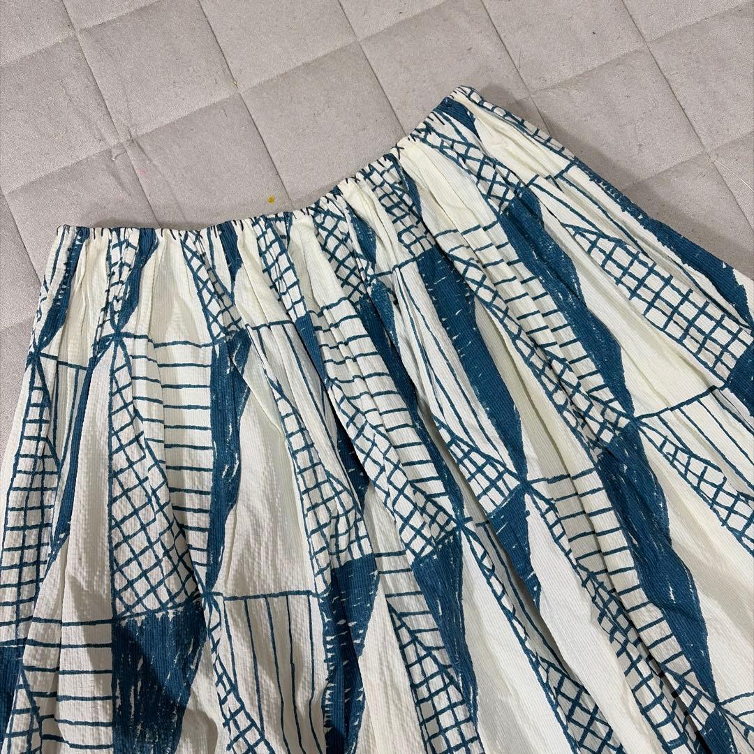 専用　美品 mina perhonen montagne 総柄 フレアスカート