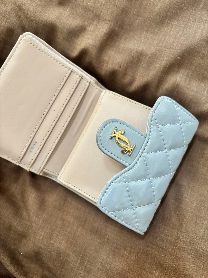JILL by JILL STUART クロスキルトウォレットシリーズ ミニ財布