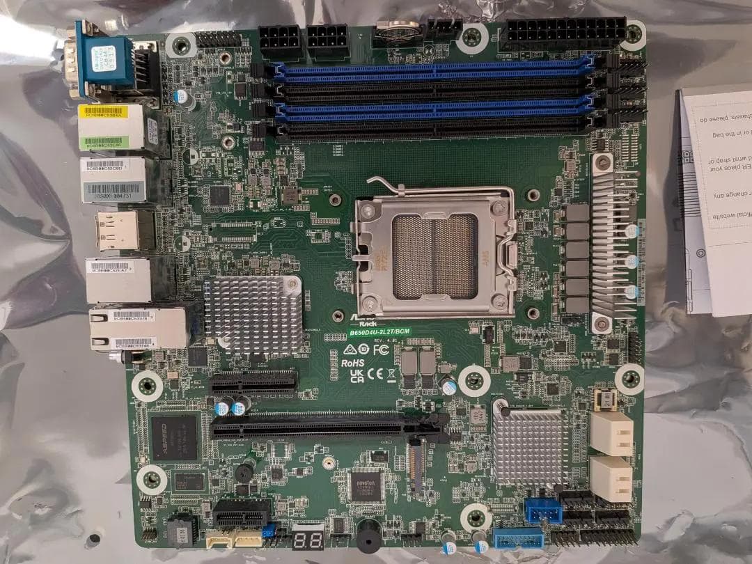 マザーボード ASRock Rack Server Workstation board
